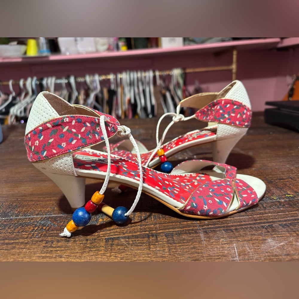 Colcci Brazilian Designer Heeled Sandals Size 8 Colorful Beaded Lace Up Sandals